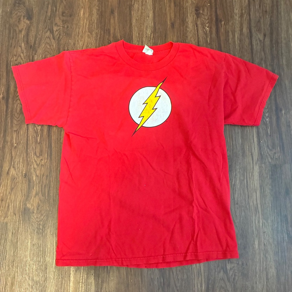 VTG DC Comics The Flash T-Shirt Mens‎ Medium Red Graphic Lightning Bolt Logo